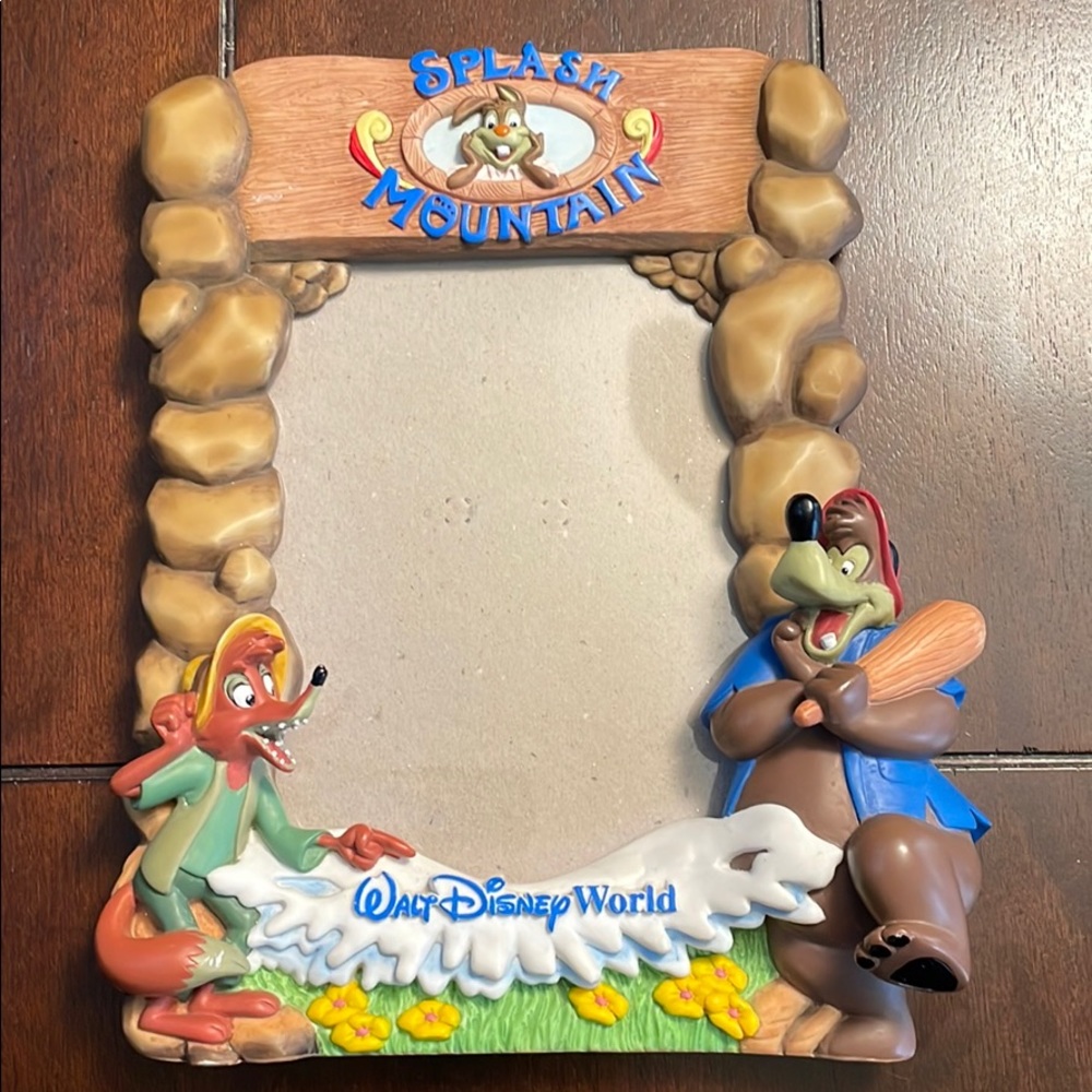 Vintage Disney World 3D Picture Frame.